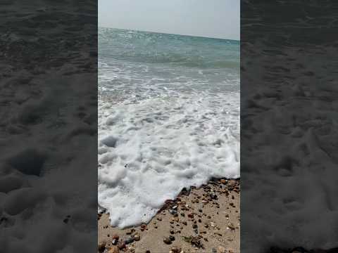 ASMR close up beach waves 🌊