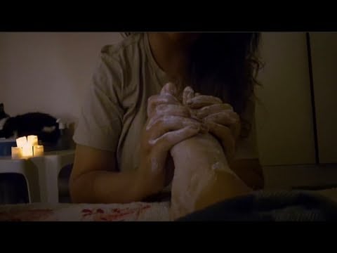 ASMR Massagem e quiropraxia nos pés cansados (cremes, esfoliação, vaporizador, limpeza suave)👣🌿