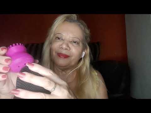 ASMR :  Conversando  um pouco  com vocês.  E  gatilhos  para relaxar. 🥱🥱