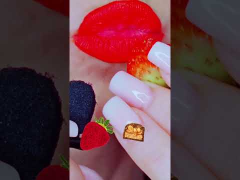 ASMR Strawberry & Snickers 🍓🍫 Crunchy Chocolate Mouth Sounds | No Talking 먹방 أصوات الفم