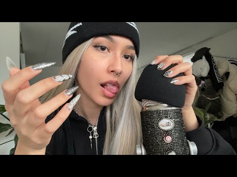 ASMR ☆ YOUR FAV TRIGGERS (close up whispers, mic scratching, mic pumping, teeth tapping,..)