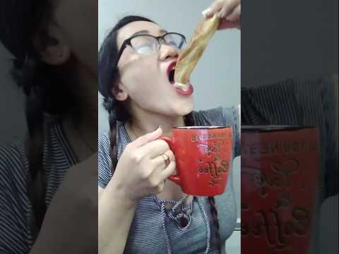 ONE TIME TIME  EATING BREAD# #everyone #mukbang #shortsfeed #eatingchallenge #eating #bigmouth