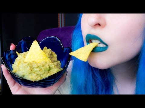 ASMR: Super Crunchy Tortilla Chips & Best Guacamole ~ Relaxing Eating Sounds [No Talking | Vegan] 😻