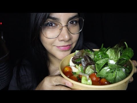 ASMR comiendo ensalada | charlando un rato 