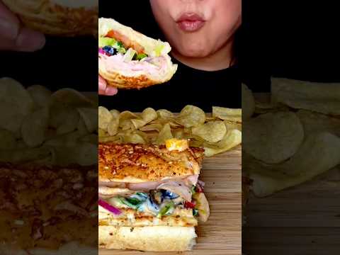 EATING SUBWAY FOOTLONG #asmr #subway #sandwich #foodies #eating #summerofgoals