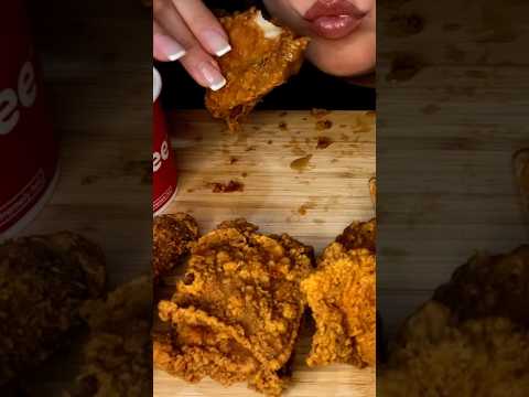 Jollibee Chicken #shorts #asmr #asmreating #jollibee