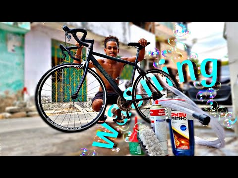 ASMR WASHING MY BIKE 💦 INTENSE TRIGGER 🥶 #asmr 🌍 #asmrmouthsounds 👅💦