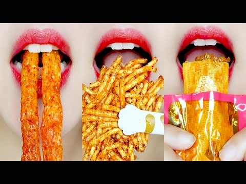 SPICY CHINESE SNACK (Latio, Enoki) 중국 간식 이모지 입술 먹방 EMOJI FOOD EATING SOUNDS [ASMR MUKBANG]