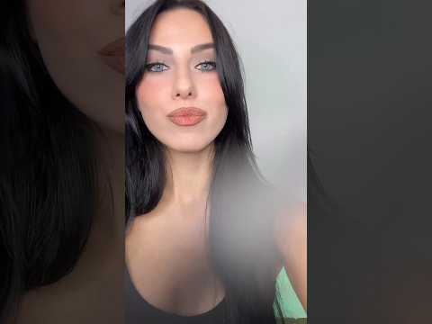 ASMR che TOCCA LA VIDEOCAMERA VERAMENTE #asmr #fastandaggressiveasmr #fastasmr #asmrita #asmrsounds