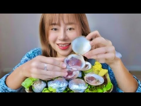 ASMR BIG CLAMS EATING SOUNDS LINH-ASMR