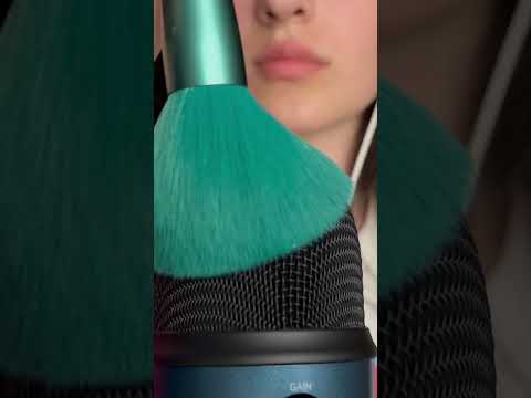 Asmr scratching microphone