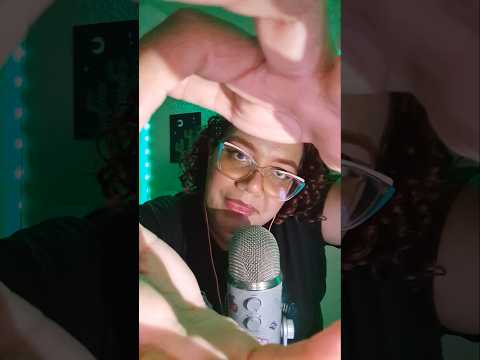 fazendo massagem cerebral 😱 #asmr #asmrmassage #asmrvideo #asmrcameratapping #asmrcameratouching