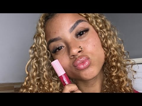 ASMR MOUTH SOUND AND HAND MOVIMENTS💙