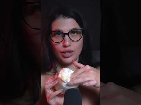 Das hat sich so fluffig angefühlt! 🥰🫣 #asmr #asmrgirl #asmreating #asmrsound#girl #fyp #fy #viral