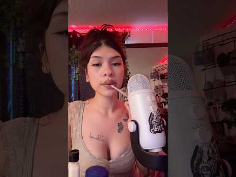 What’s in my bag #ASMR #relaxing #tingles
