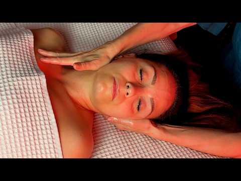 ASMR MASSAGGIO Relax VISO e COLLO 💆🏻‍♀️ Riflessologia e Massaggio Gua-sha su Persona Reale