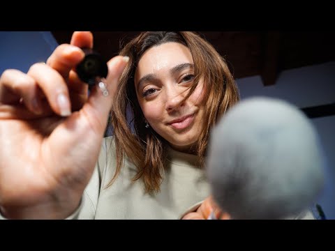 TI COCCOLO SUL LETTO MENTRE DORMI 🤍 ASMR pov