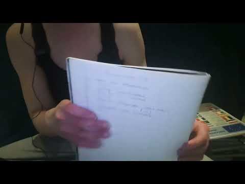 ASMR Suomi - muistikirjojen esittely - höpöttelyä, naputtelua, taputtelua 😊