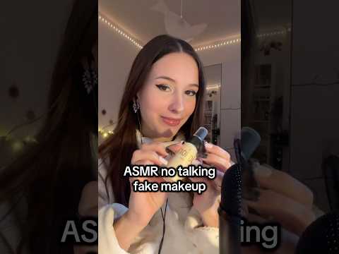 What’s your favorite makeup trigger ?🤩✨ #asmr #layeredsounds #notalkingasmr #makeupasmr #visualasmr