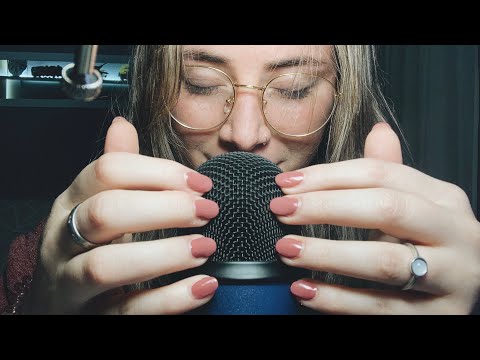 ASMR fast mic scratching & tapping natural nails (no talking)