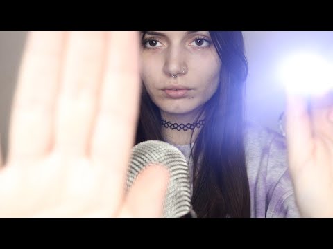 (Magyar ASMR) Kövesd a fényt és az utasításaimat! (Rövid videó)