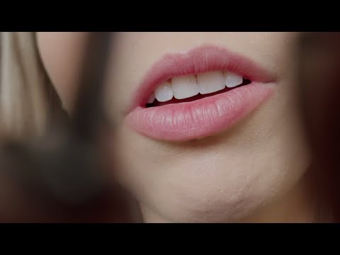 ASMR CONSERTANDO SUA LENTE E SEU MICROFONE - Bruna ASMR