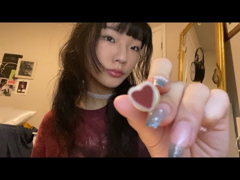 older sis does ur quick makeup -asmr rp