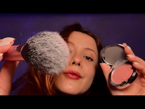ASMR- VOU MAQUIAR SEU ROSTINHO COM CARINHO E SONS DE CHUVINHA RELAXANTE