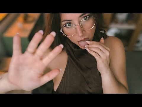 ASMR pov: te hago spit painting y te hago tapping en la carita (fast, no talking)😛