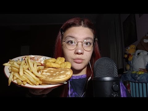 MUKBANG MCDONALD'S🍔🍟 (EATING SOUNDS - EATING SHOW - WHISPERING)😴💜 | ASMR ITA