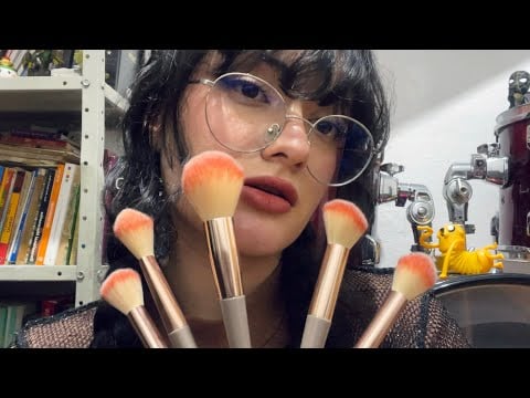 ASMR CASEIRO: PINCEL NA TELA E TIRANDO SUAS ENERGIAS NEGATIVAS (palavras positivas) 
