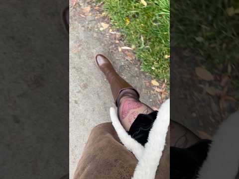 ASMR mit braunen Stiefeln. 👢