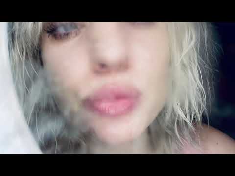 Kissing Licking & Breathing On Glass w/ & w/o Lipgloss