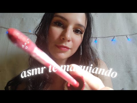 ASMR TE MAQUIANDO CASEIRINHO| asmr te maquiando caseiro| asmr te maquiando