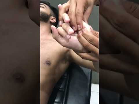 #asmrsounds #handsmassage #armstrong #armsmassage #armpit #relaxingmassage #barber #lahoribarber