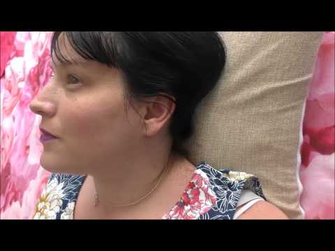 Asmr - Naipo Shiatsu Massage Pillow Show & Tell / Relaxing Sounds & Visuals/ Tapping
