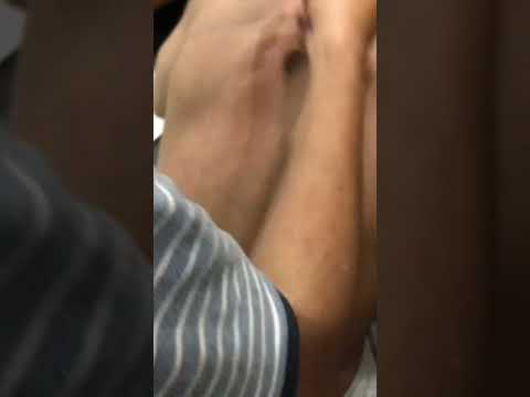 Tight Back massage #backmassage #stronghands #massage #asmrsounds #relax #lahoribarber #barber