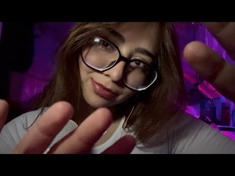 ASMR Me Dejas Tocar Tu Carita?? 