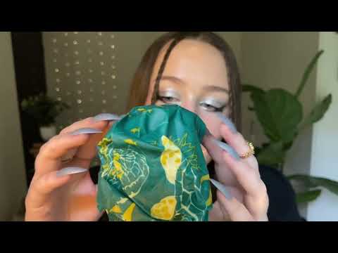 *one minute asmr* beeswax wrap mic tapping