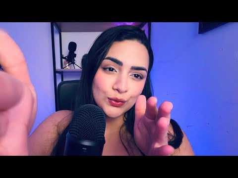 ASMR REPETIÇÃO DE PALAVRAS COM SONS DE BOCA! 💋✨ (Atenção Pessoal De Perto & Hand Movements)