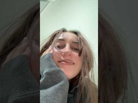 ASMR scratching your back #asmr #asmrroleplay #asmrtingles