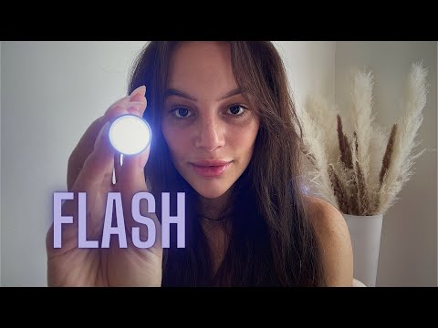 ASMR | FLASHLIGHT TRIGGERS | CLOSE WHISPERS | SLOW