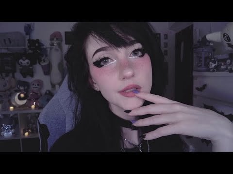 live asmr 🤍 melatonin got nothing on this stream ✨ !socials !wishlist
