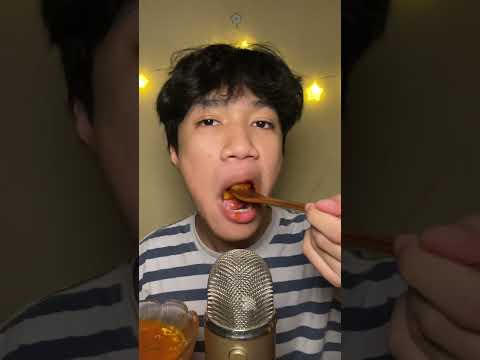it’s not as good as it looks!😀 #asmr #mukbang #eatingsounds #asmrsounds #shorts