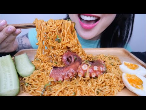 NEW SPICY CHEESY NOODLES FROM NONGSHIM + OCTOPUS (ASMR EATING SOUNDS) NO TALKING | SAS-ASMR