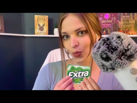 ASMR | Classic Gum Chewing Whisper/Ramble 💚