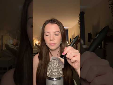 Mic brushing ASMR #asmr #relax #visualtingle #mictrigger #sleep #tingles #asmrsounds #micbrushing