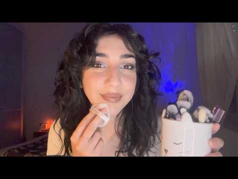 ASMR ITA | Trucco e chiacchiere rilassanti (whispering)