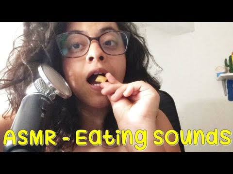 ASMR - Testando guloseimas (Eating sounds)