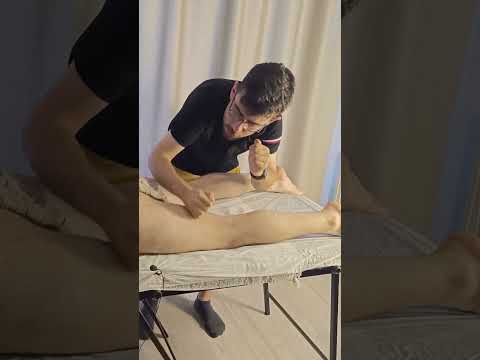 YOU CAN FALL ASLEEP ASMR LEG MASSAGE #leg #asmr #shortvideo #massage #chiropractor  #sleepsolution